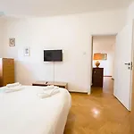 Salita Di Gretta 1 Tirabora Short Rent * Trieste