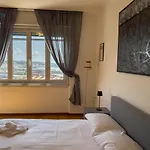 Salita Di Gretta 1 Tirabora Short Rent *