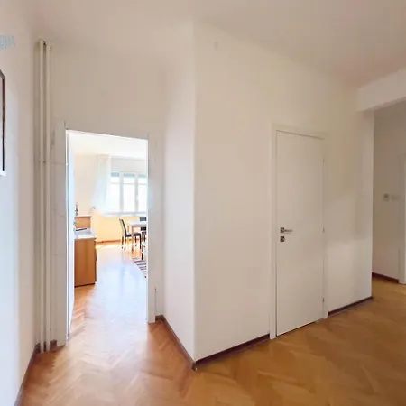 Апартаменты Salita Di Gretta 1 Tirabora Short Rent *