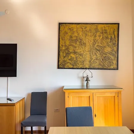 Salita Di Gretta 1 Tirabora Short Rent Апартаменты Триест