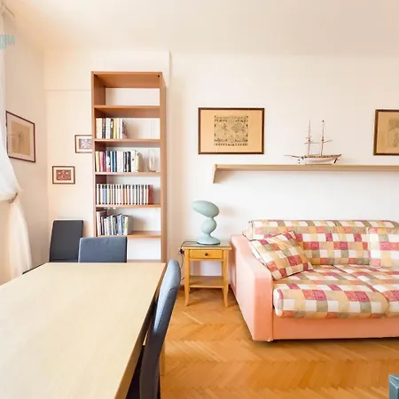 Appartement Salita Di Gretta 1 Tirabora Short Rent Trieste